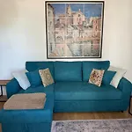 Metro *