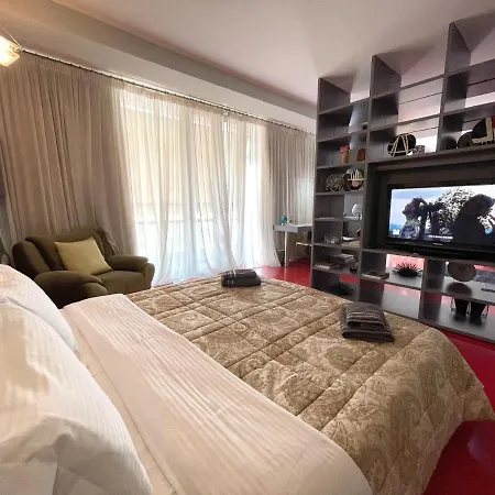 アパート Metro *