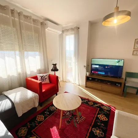 Metro Apartament *